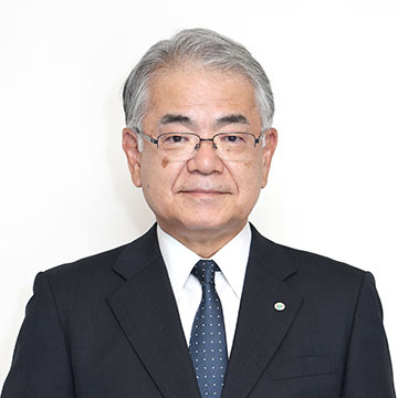 温井　伸氏