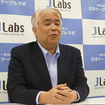 清水　英夫氏